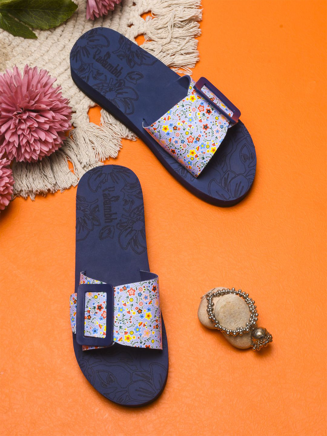 Rasambh Women Floral Printed Sliders Flip Flops