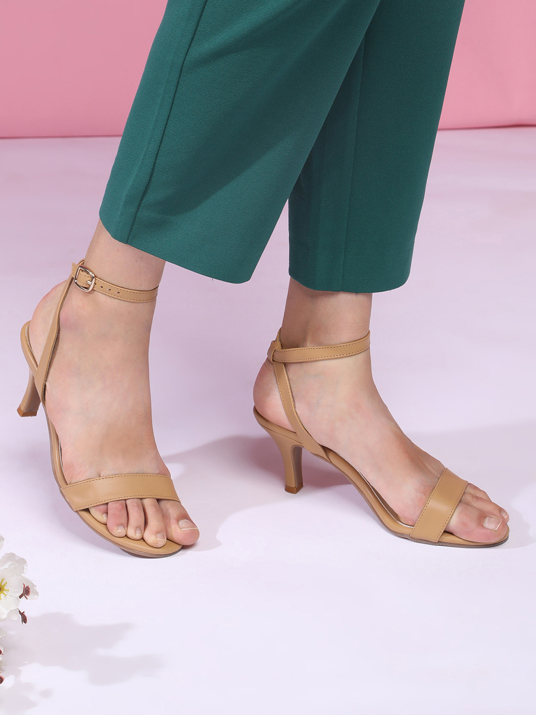 CAMLEE COMFORT PU Kitten Sandals