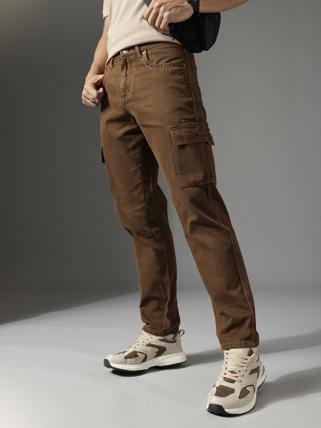 FCUK Men Relaxed Fit Mid-Rise Jeans