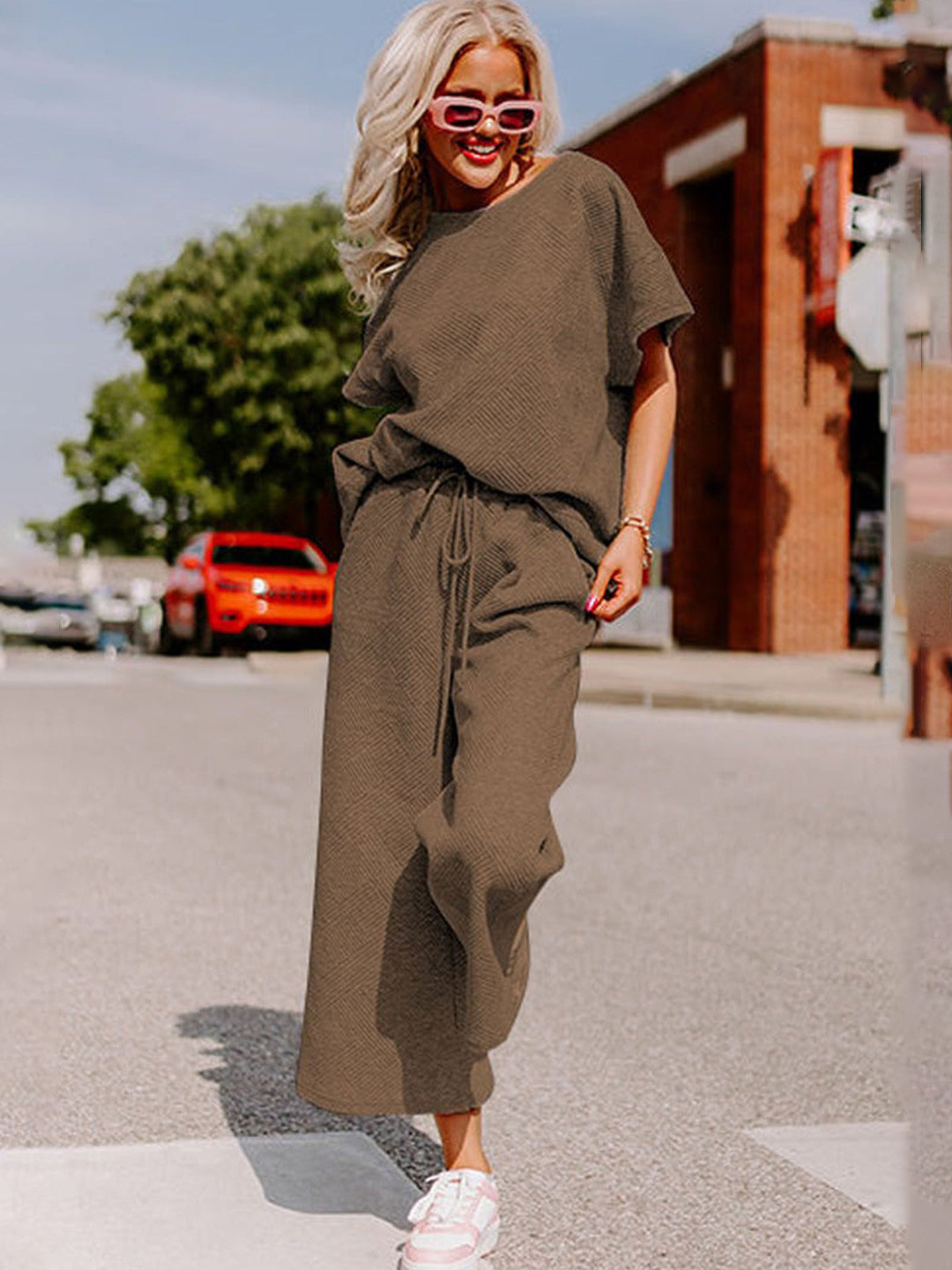 Errabelly Textured Loose Fit T Shirt And Drawstring Pants Set