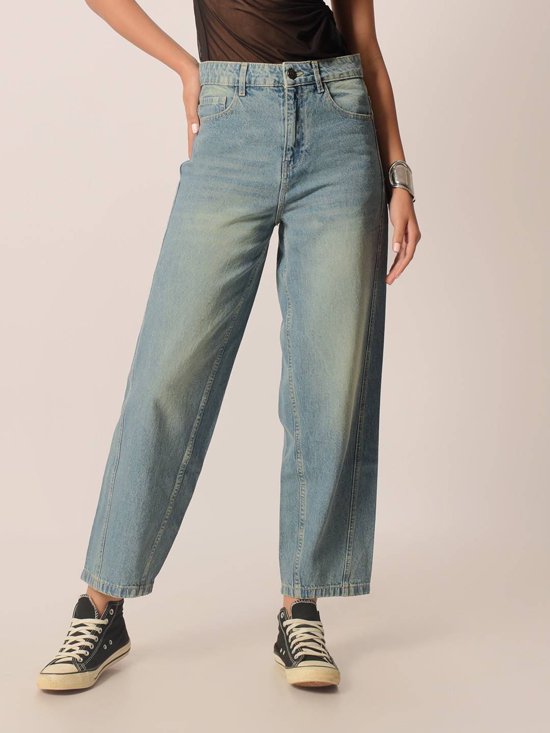 IZF Women Barrel Fit High-Rise Light Fade Jeans