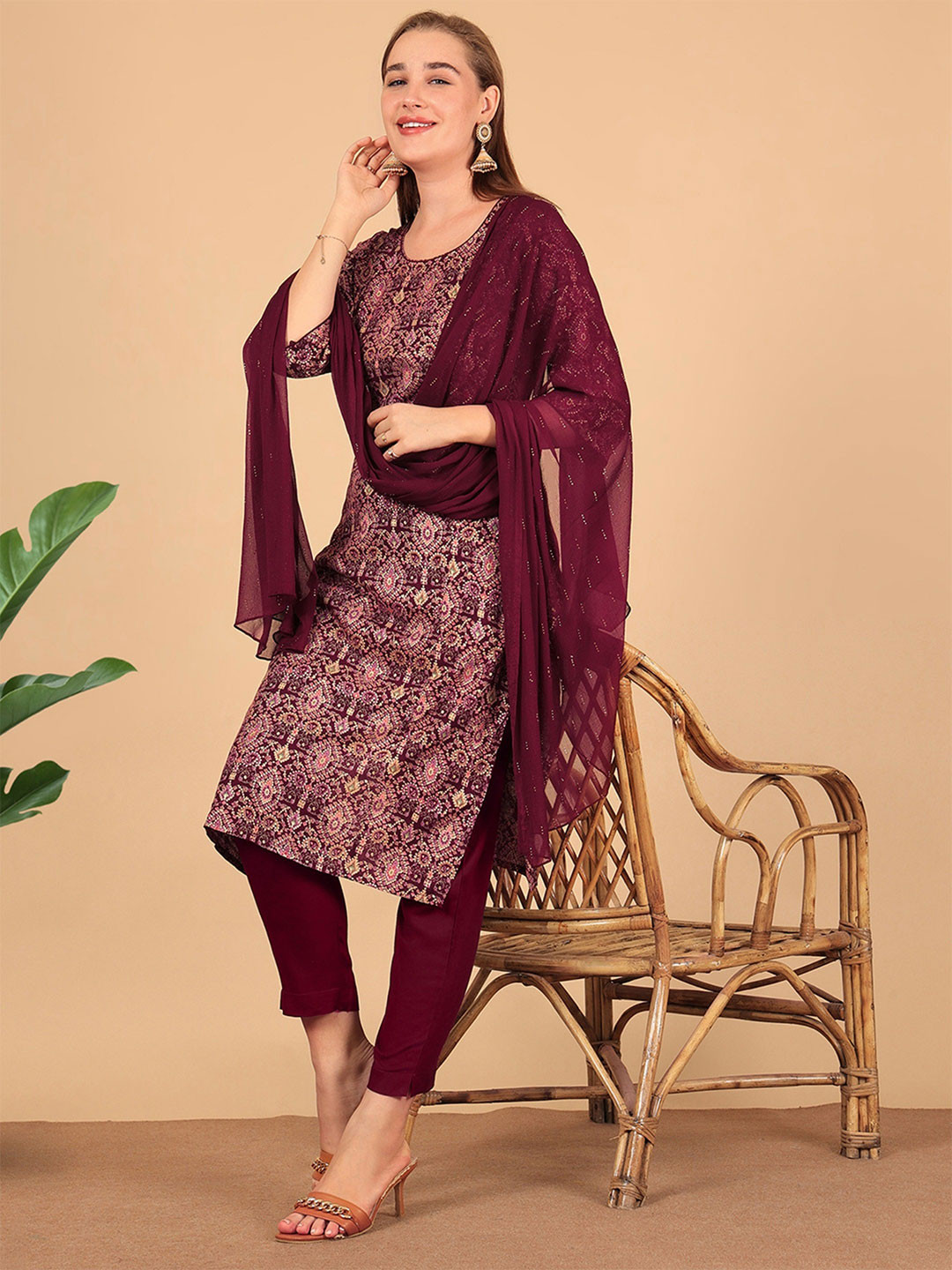 DUMMY SHAPE Women Printed Regular Kurta with Harem Pants & Dupatta