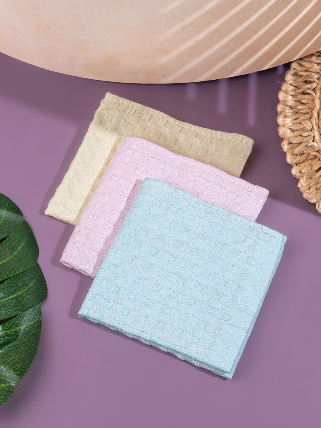 FOOTONS Pack Of 4 Textured Ultra Soft & Durable Cotton Handkerchiefs