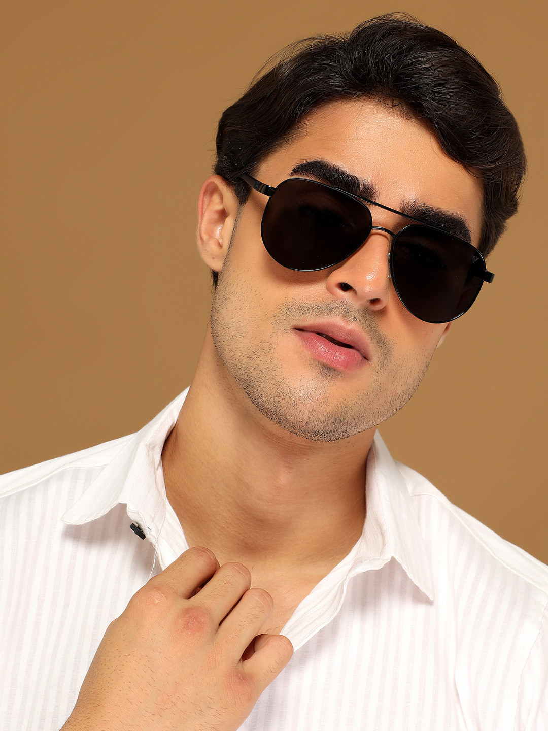 Voyage Unisex Aviator Sunglasses  Black Lens Black Frame 9502PMG7138