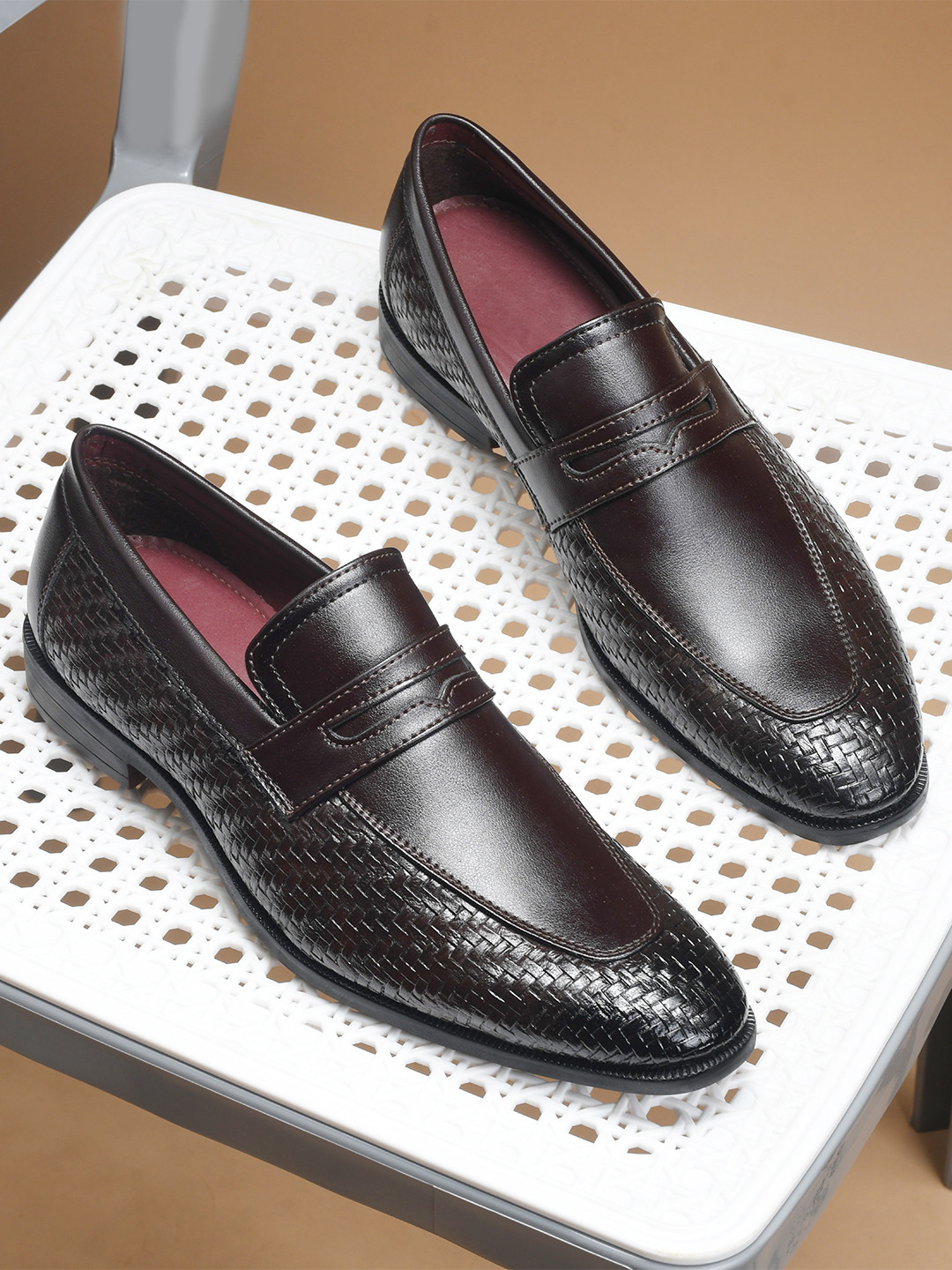 WAVE WALKER Men Slip-On Woven Design Lightweight  Penny Loafers