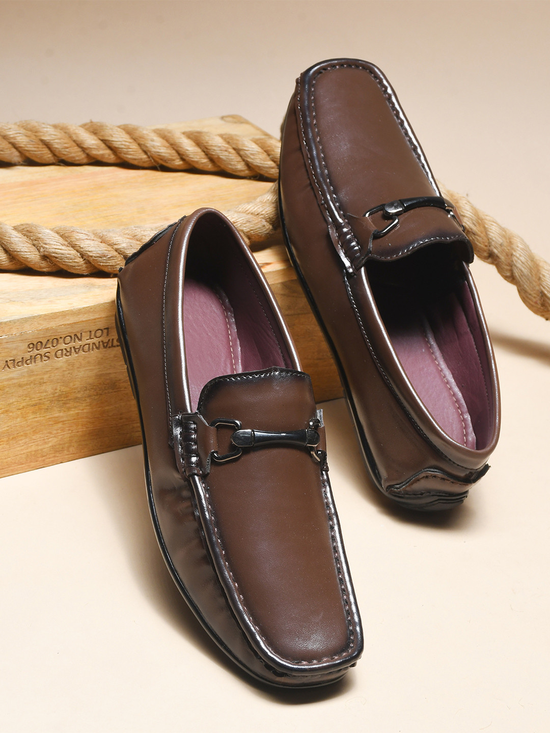 WAVE WALKER Men Square Toe Buckle Loafers