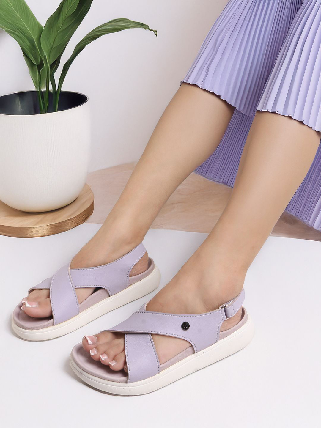 Carlton London sports Women Open Toe Flats