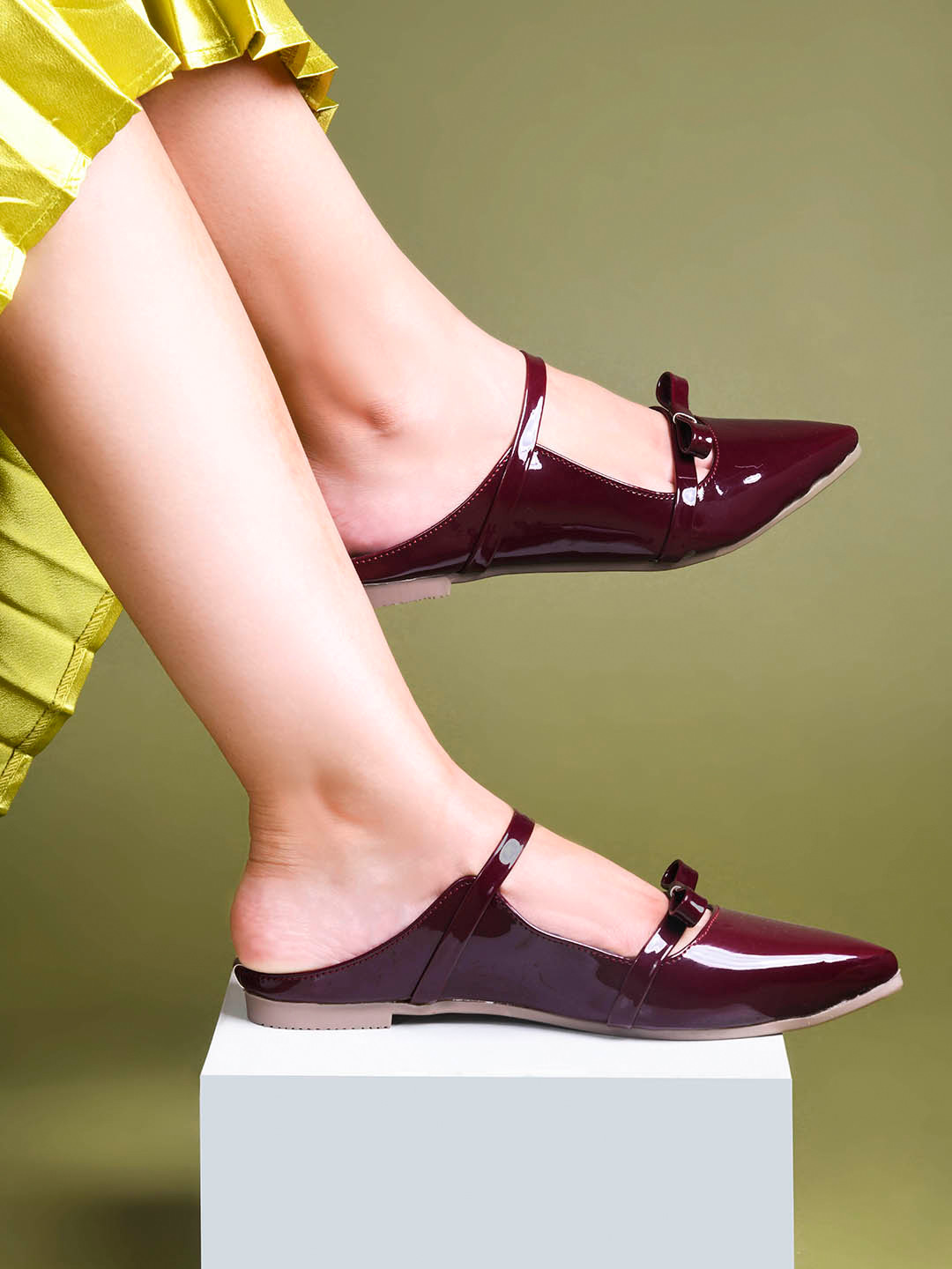 JM Looks Women Pointed-Toe Backless Mules with Bow Detail