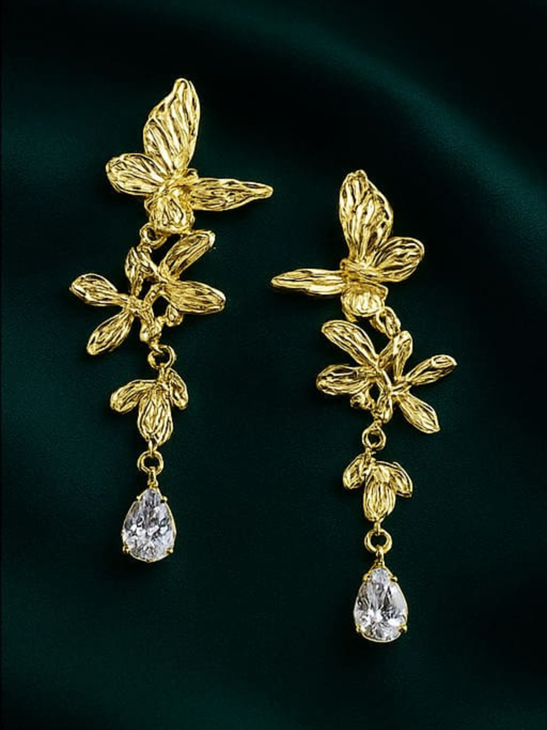 ISHTAARA Korean Drop Earrings