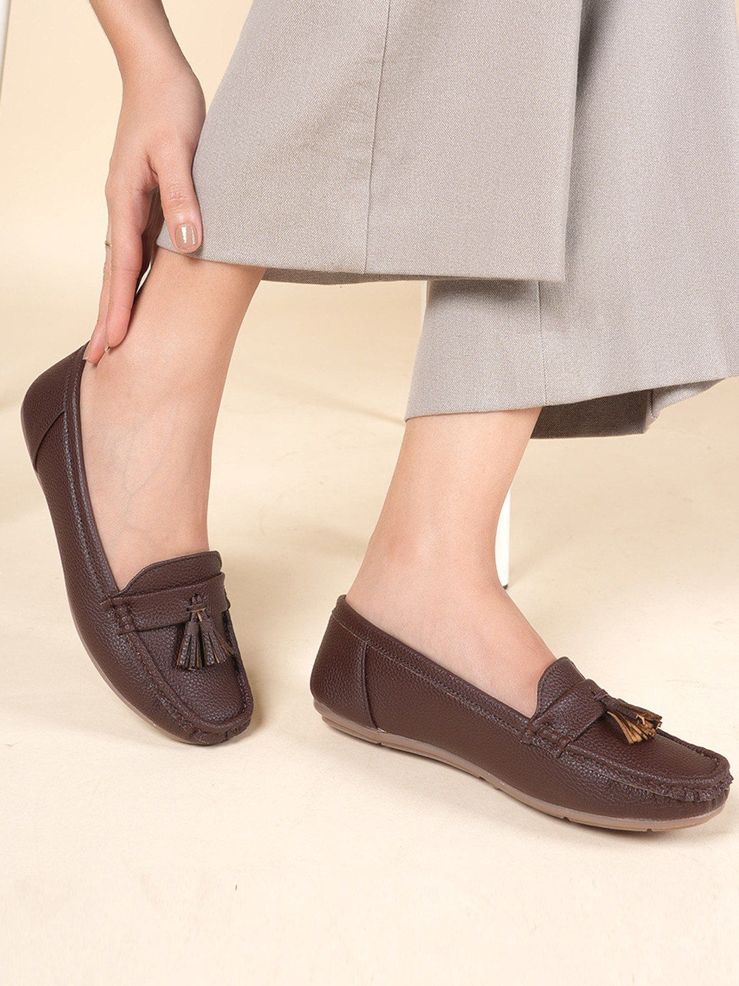 DressBerry Women Patent Leather Slip-On Loafers with Tassels