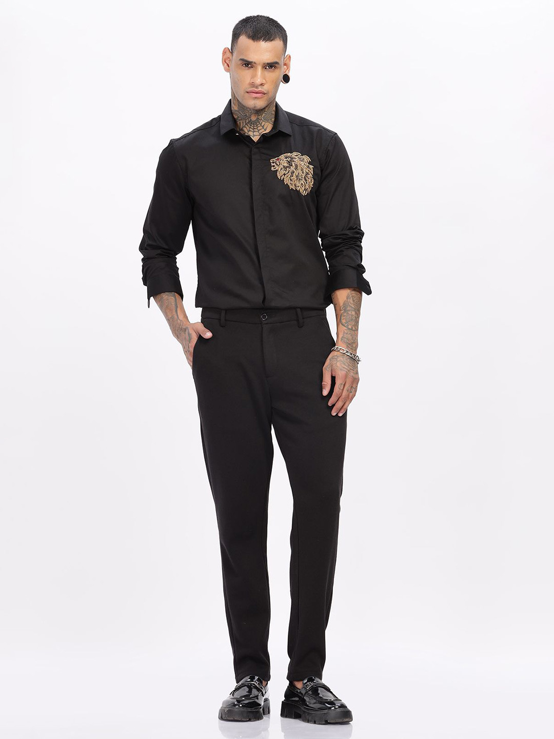 THREE DAYS Comfort Lion Embroidered Spread Collar Cotton Shirt