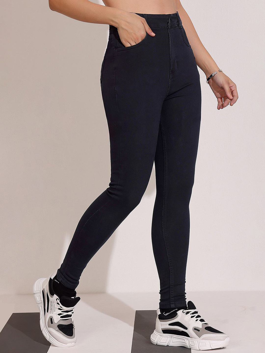 DOLCE CRUDO Lime Love Women Skinny Fit High-Rise Stretchable Jeans