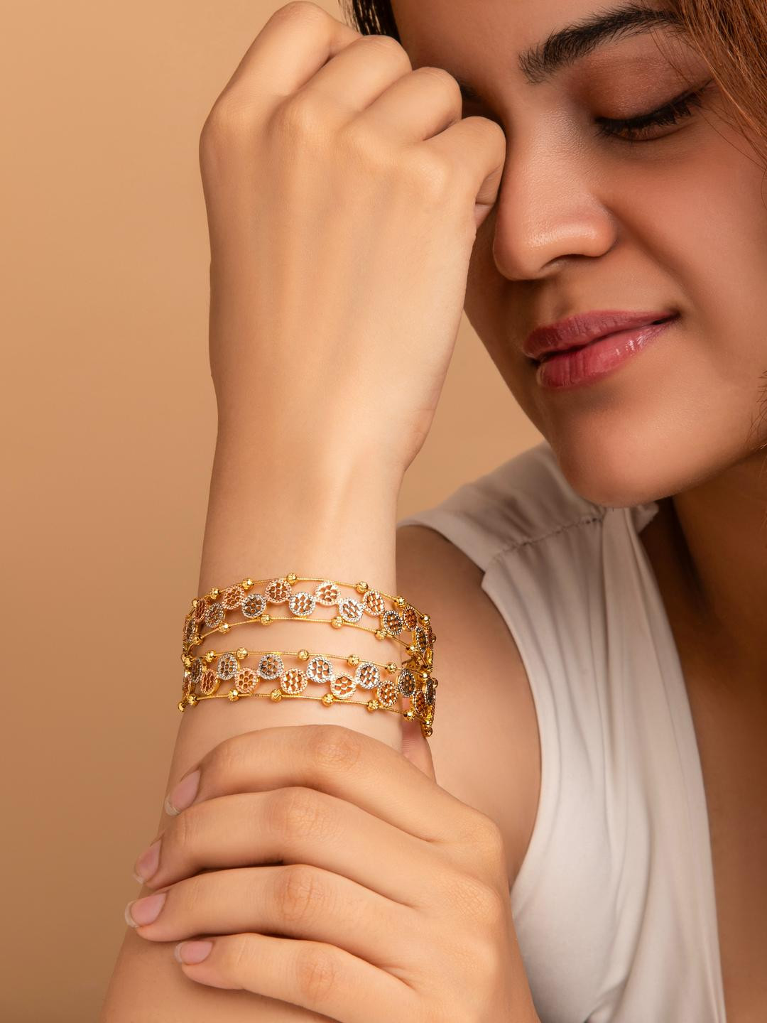 FAA FASHION Women Multicoloured Gold Plated Bangles - Set Of 2