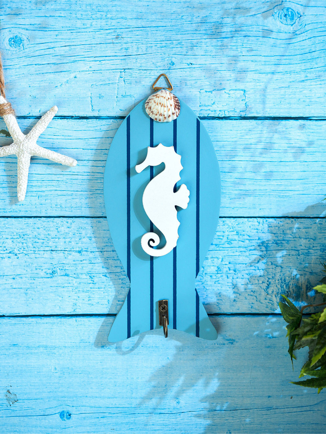 eazy wagon Blue & White Fish Shaped Sea Horse Beach Wall Hooks