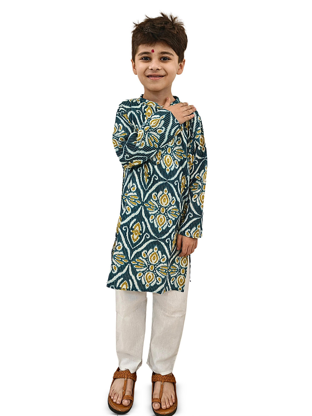 FREE BIRDS Boys Printed Mandarian Collar Pure Cotton Straight Kurta With Pyjamas