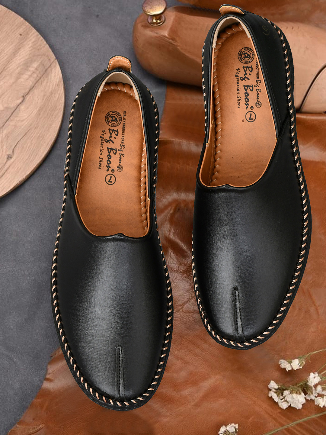 Big Boon Men Solid Round Toe Orthotic Friendly Mojaris