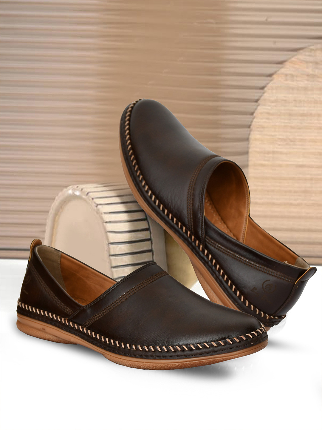 Big Boon Men Solid Slip-On Orthotic Friendly Mojaris