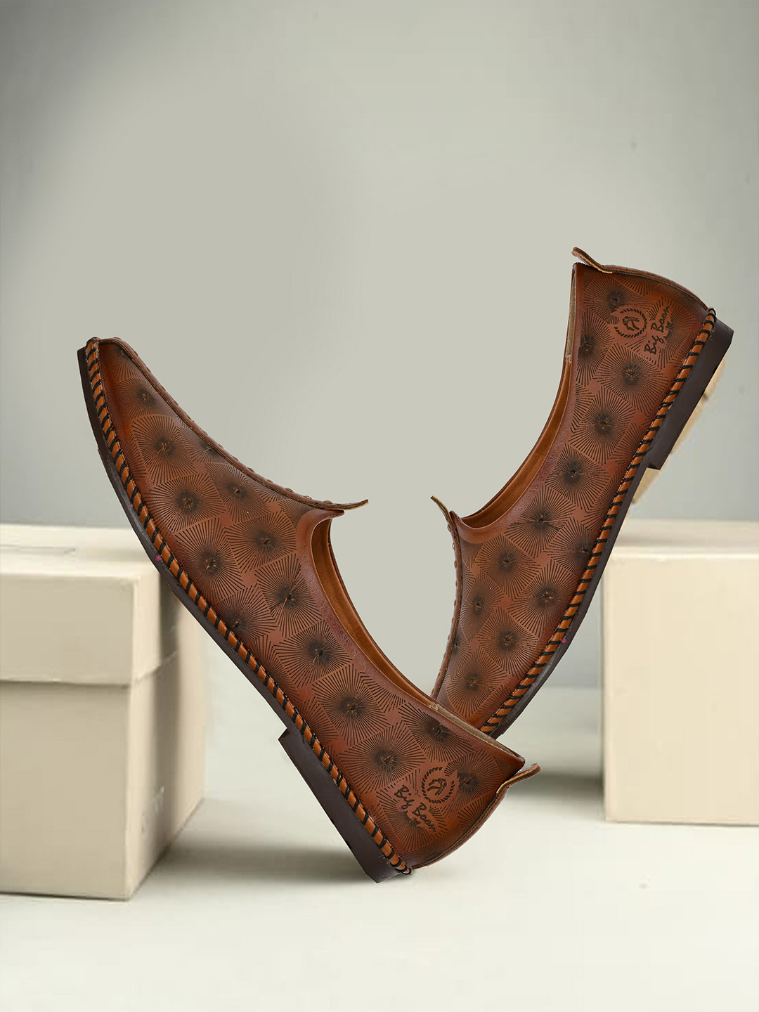 Big Boon Men Textured Orthotic Friendly Mojaris With Laser Cuts