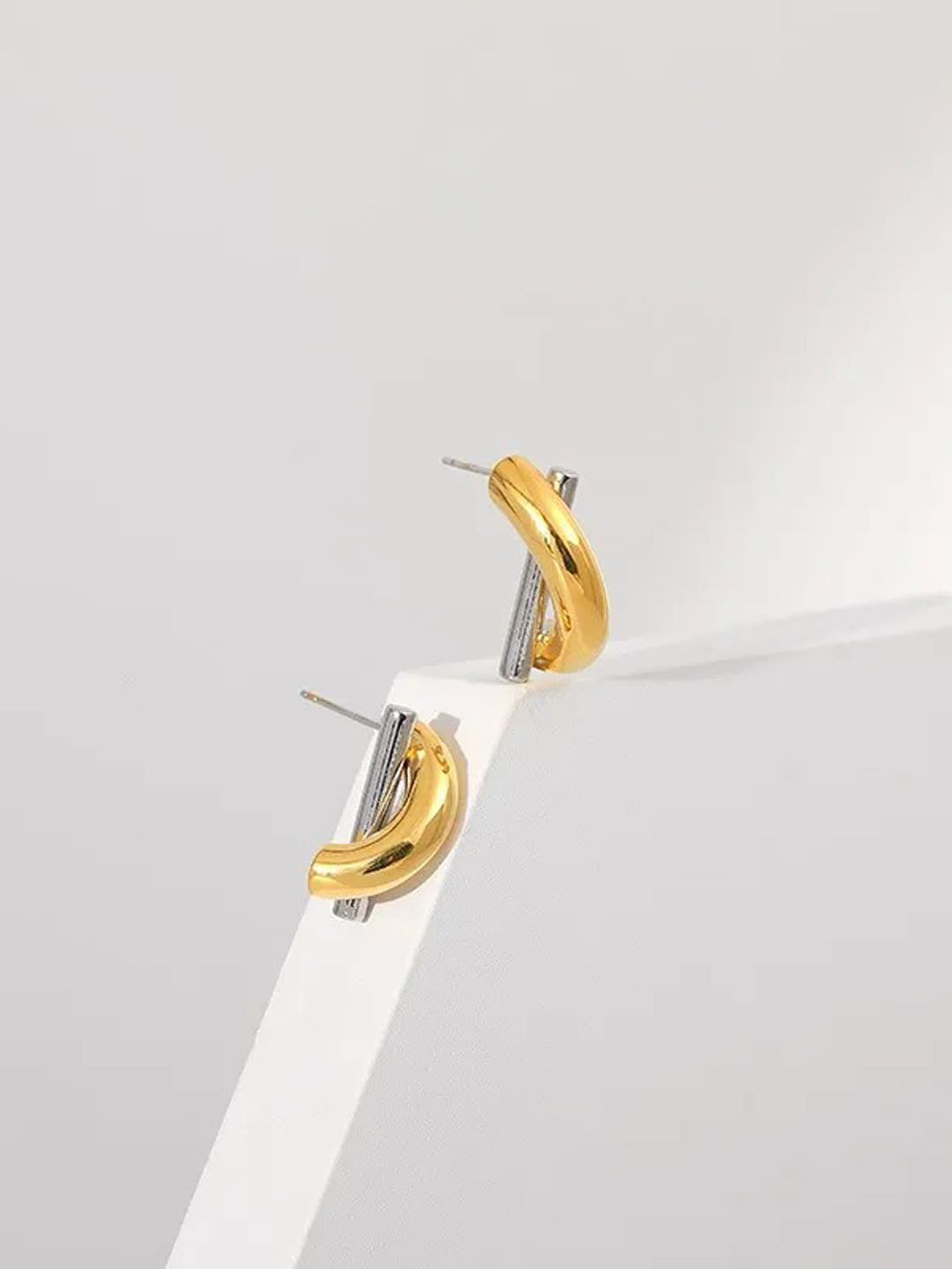 FIMBUL Rhodium-Plated Criss-Cross Studs