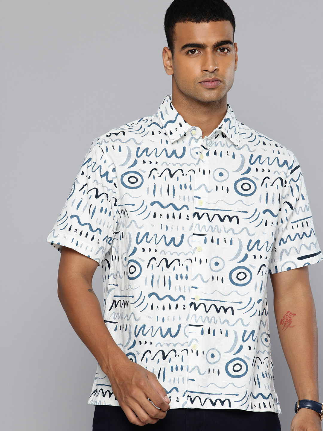 Flying Machine Abstract Printed Pure Cotton Relaxed Fit Casual Shirt