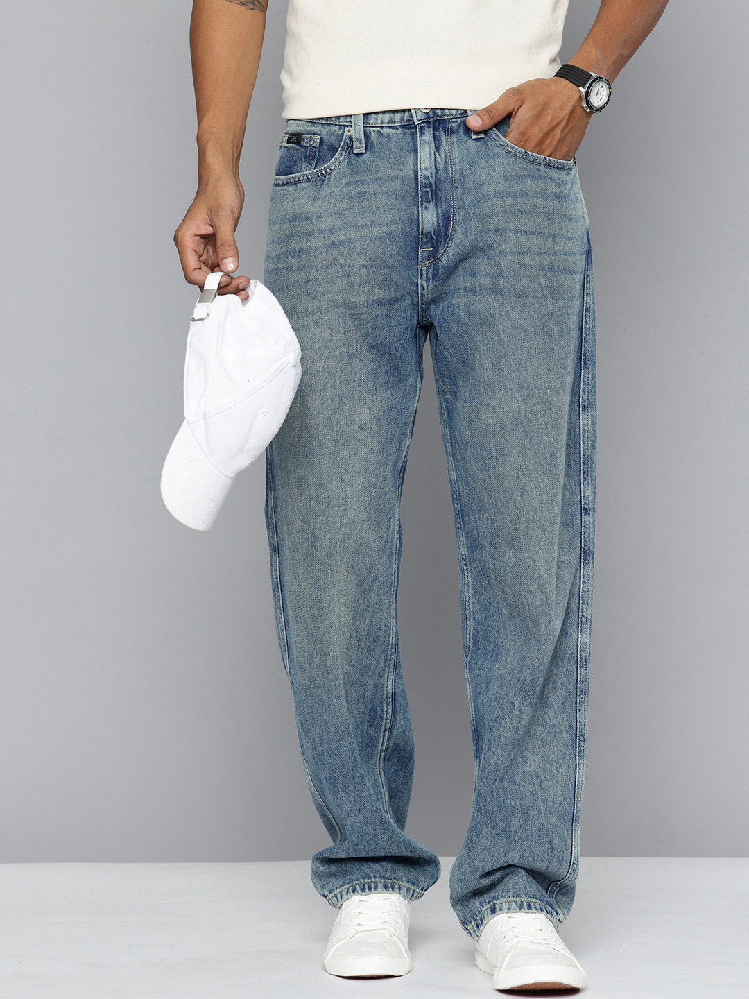 Flying Machine Men F55 Cobain Loose Straight Heavy Fade Stretchable Jeans