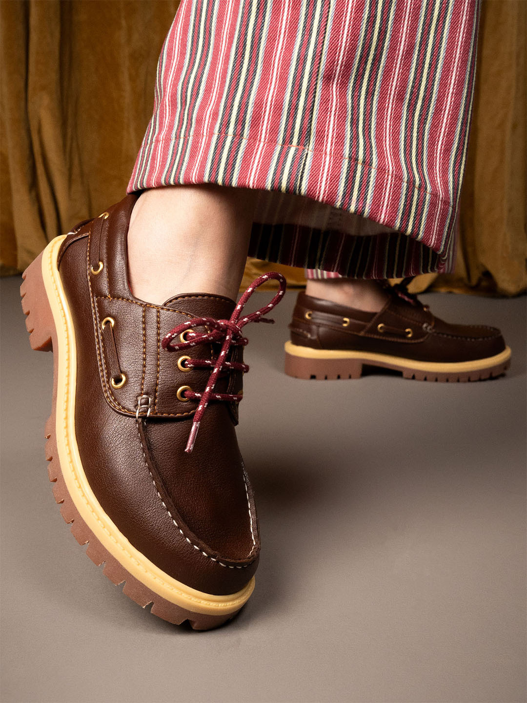 Theater Women Passengers Brown Casual Shoes:
