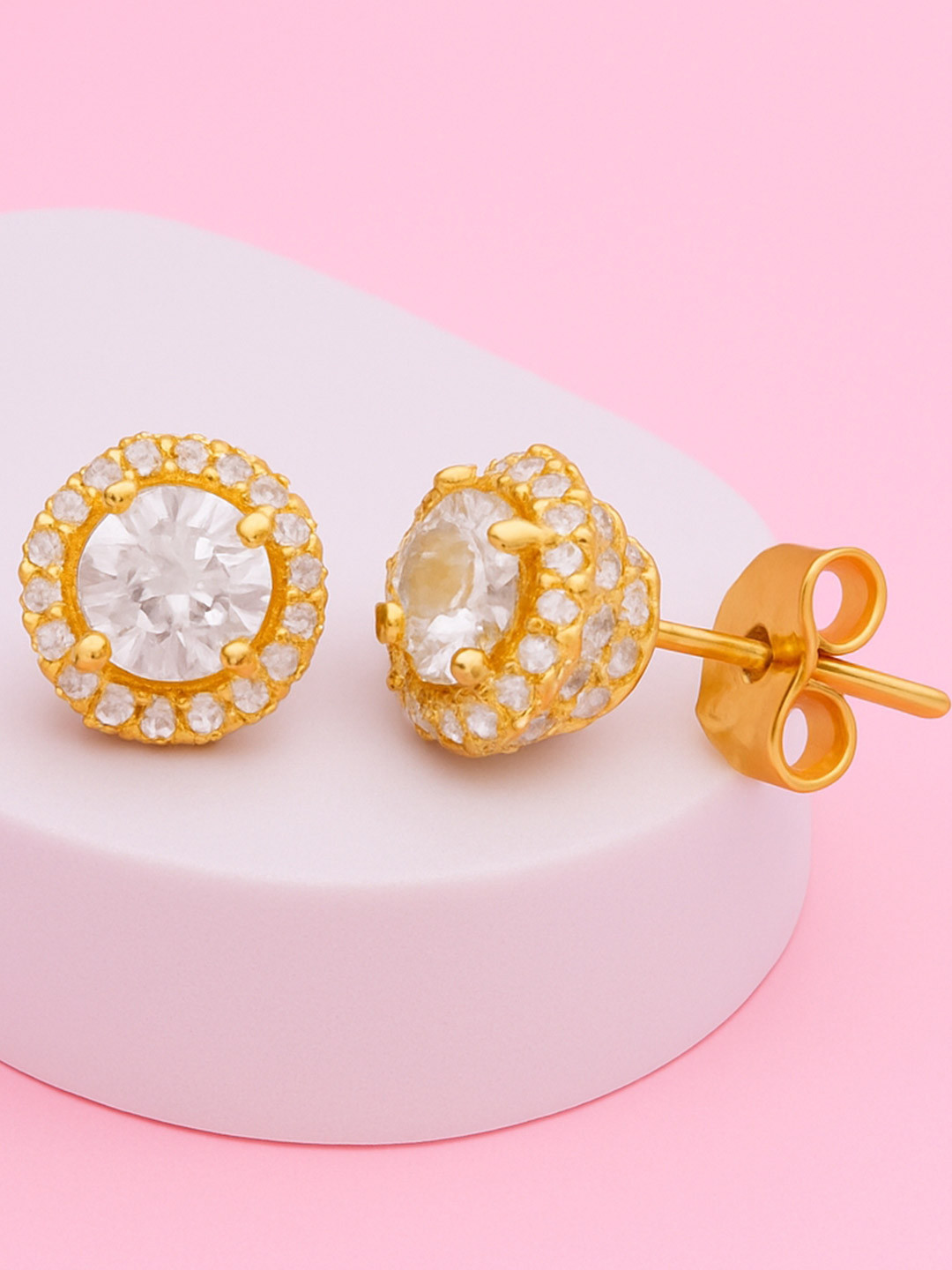 Zisthi 925 Sterling Silver Designer Pave Flower Zircon Earring