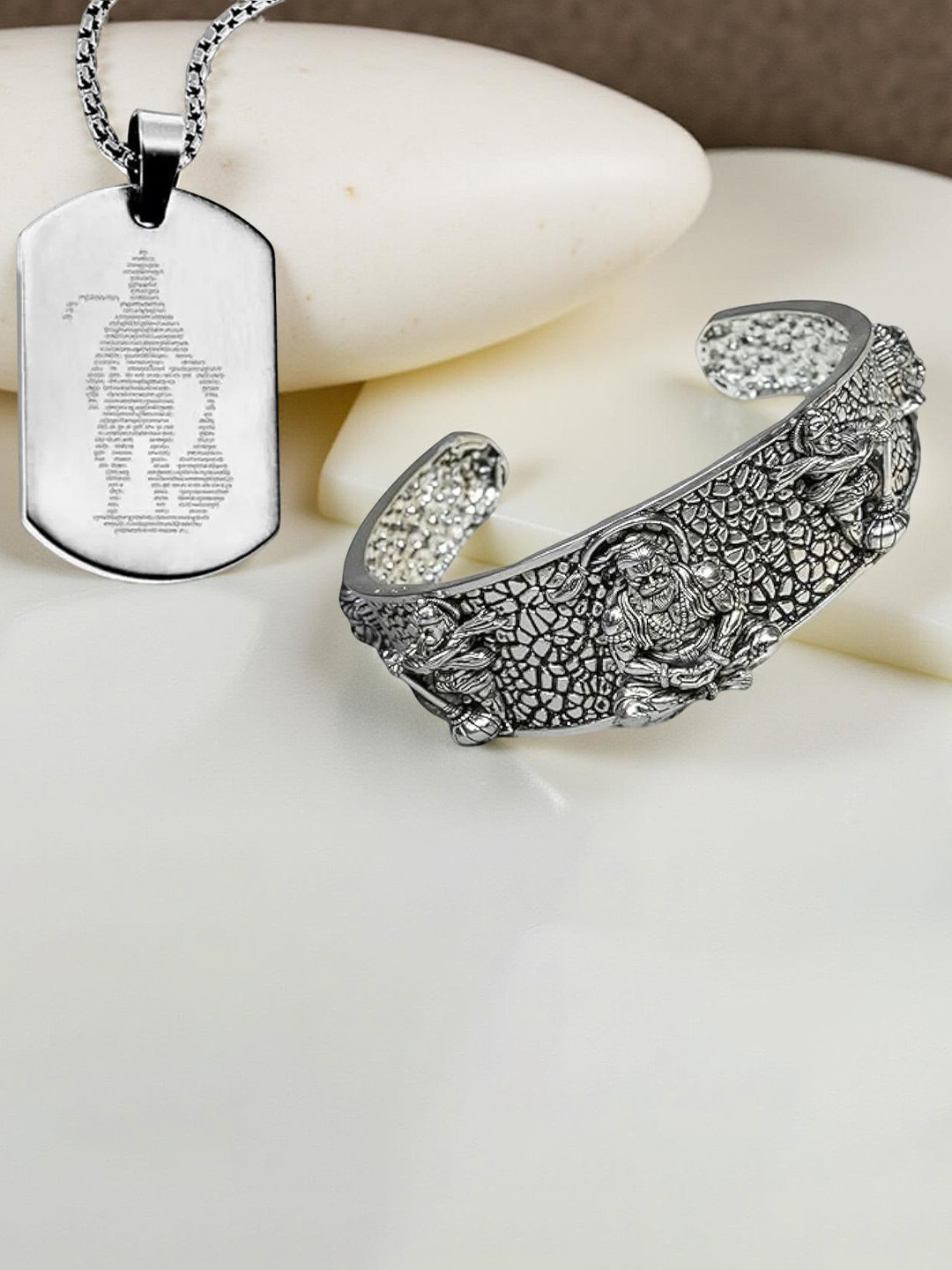 Adhvik Silver-Plated 5 Mukhi Hanuman Face Kada Bracelet And Hanuman Chalisa Pendant
