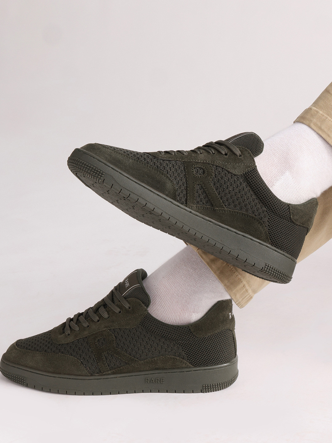 RARE RABBIT Flint Men Textured Round Toe Lace Ups  Suede Sneakers