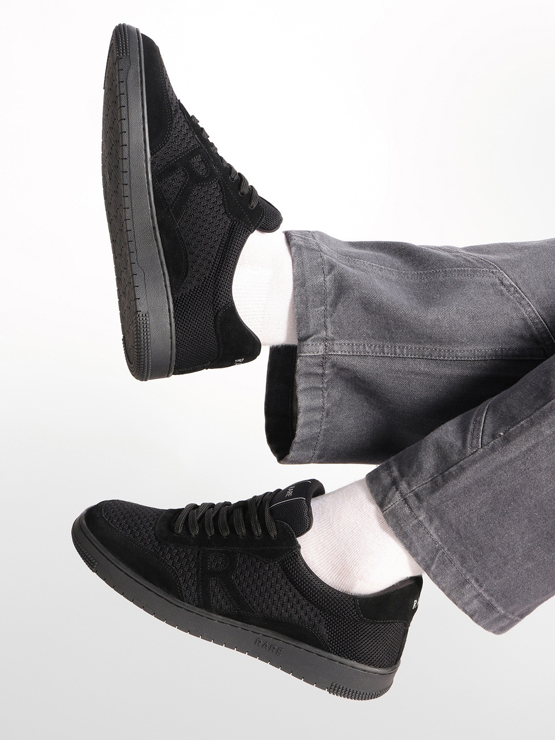 RARE RABBIT Flint Men Black Lace-Ups Round Toe Sneakers