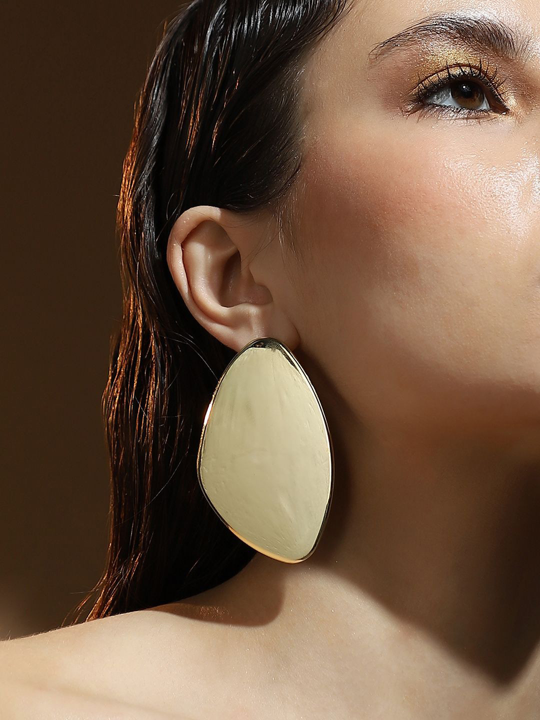 SOHI Gold-Plated Abstarct-Plate Statement Contemporary Drop Earrings