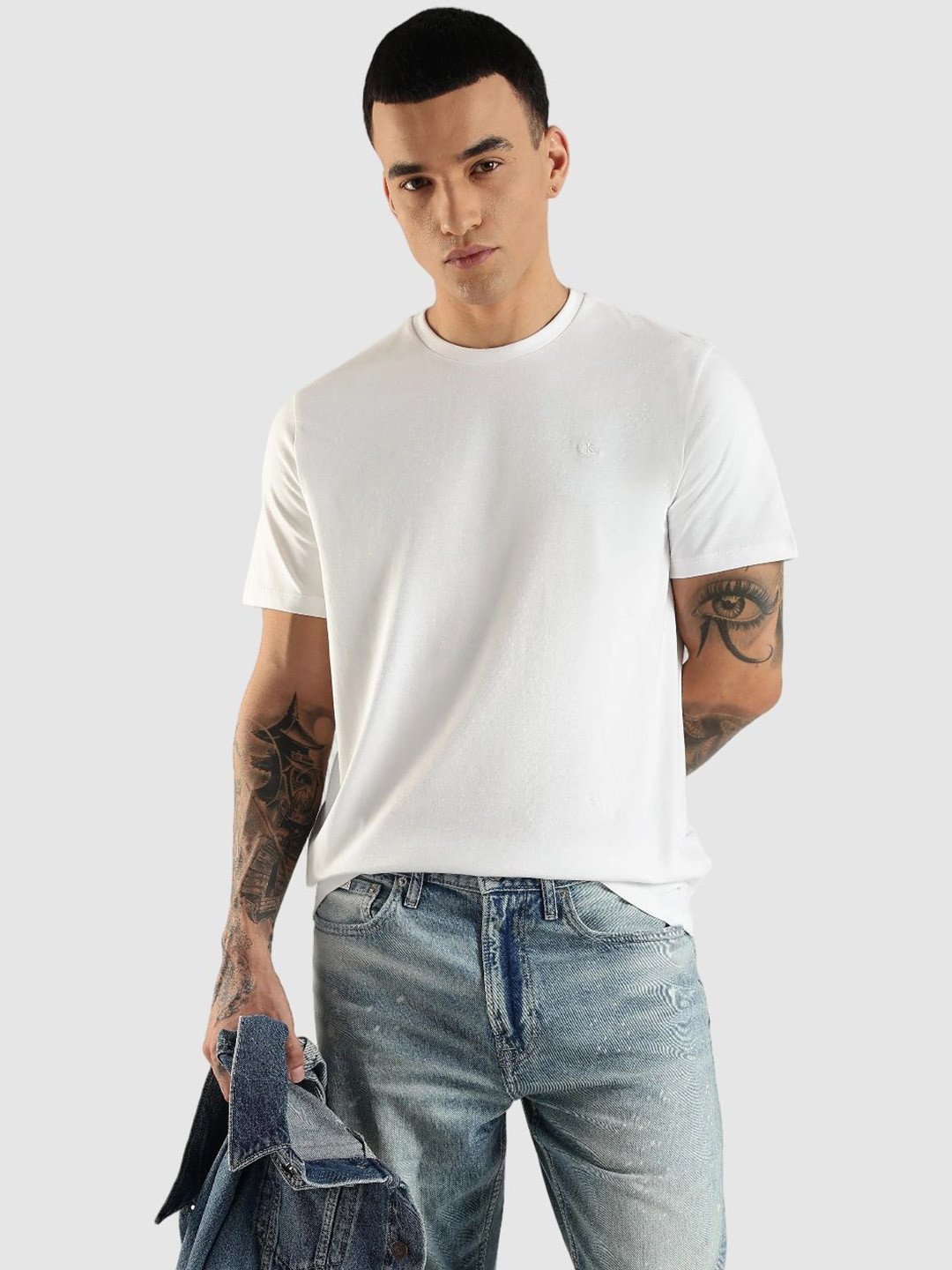 Calvin Klein Jeans Men Aladdin Solid Round Neck Cotton T-shirt