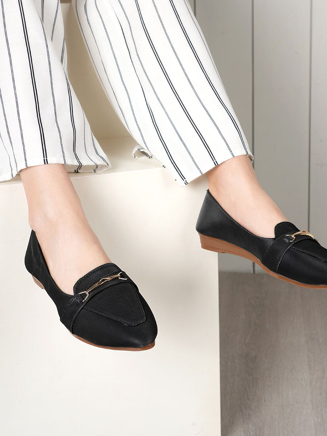 Mast & Harbour Women Pointed Toe Slip-On Loafers