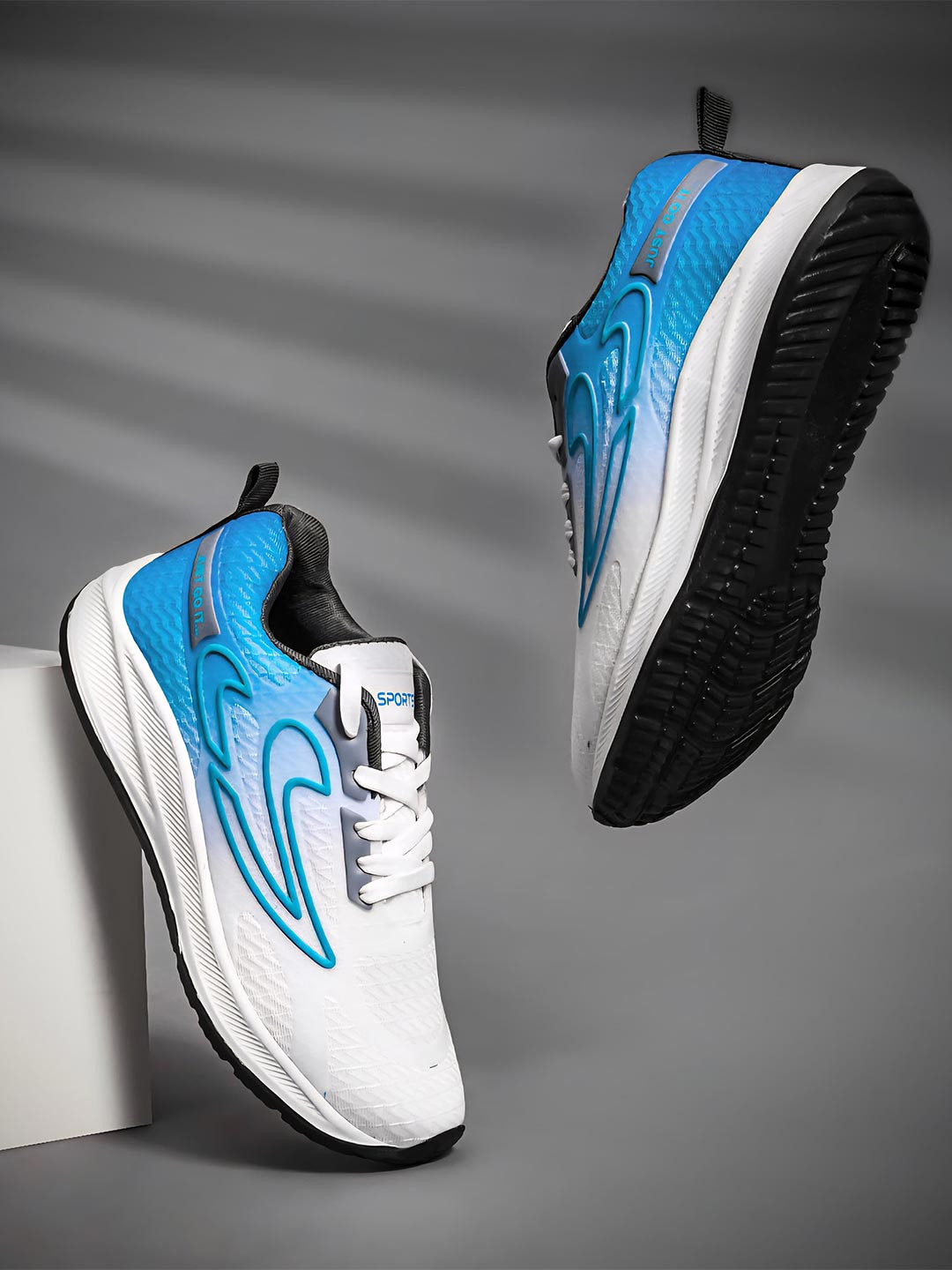 COGS Men Non-Marking Walking Sports Shoes
