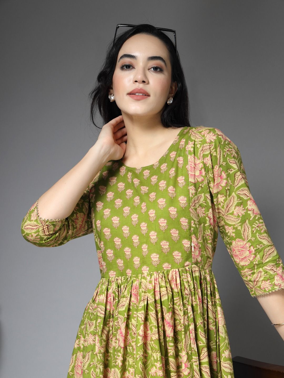 RANGEELO JAIPUR Women Round Neck Floral Print Fit & Flare Midi Dress