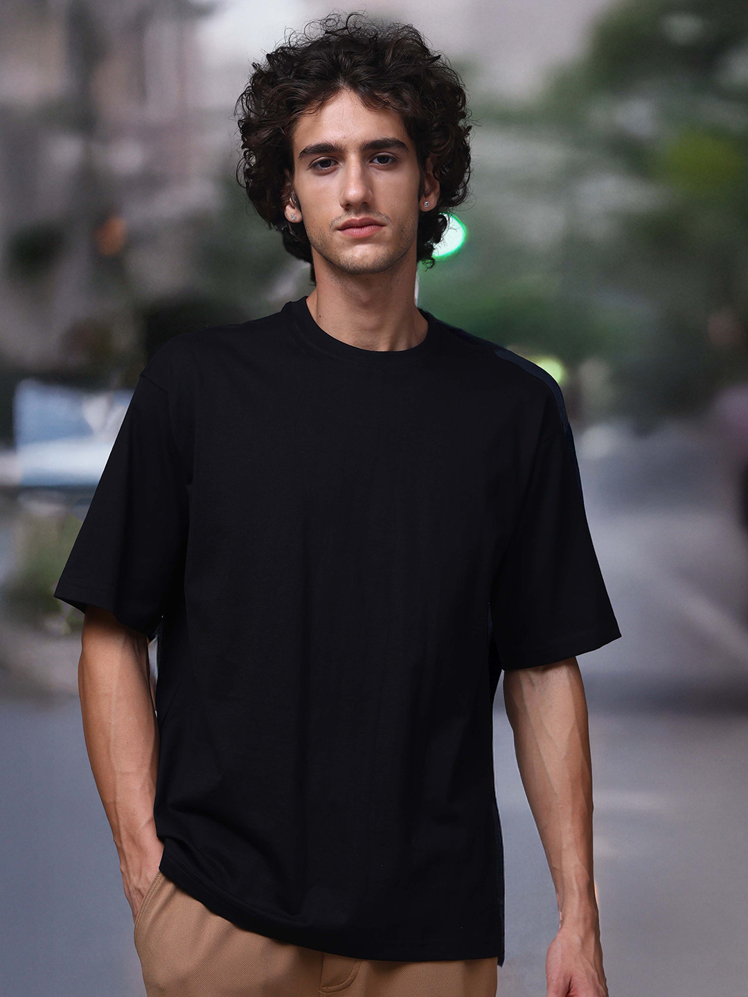 MADSTO Men Oversized Solid Tshirt