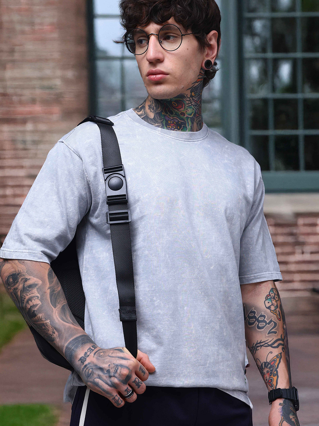 MADSTO Men Oversized Acid Washed Solid Tshirt