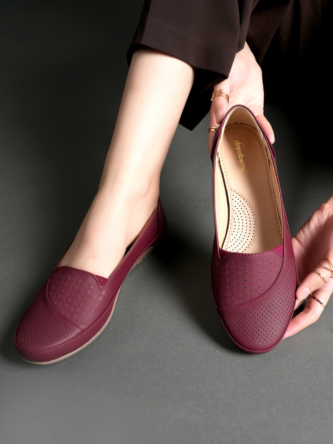 DressBerry Women Round Toe Patent Leather Loafers