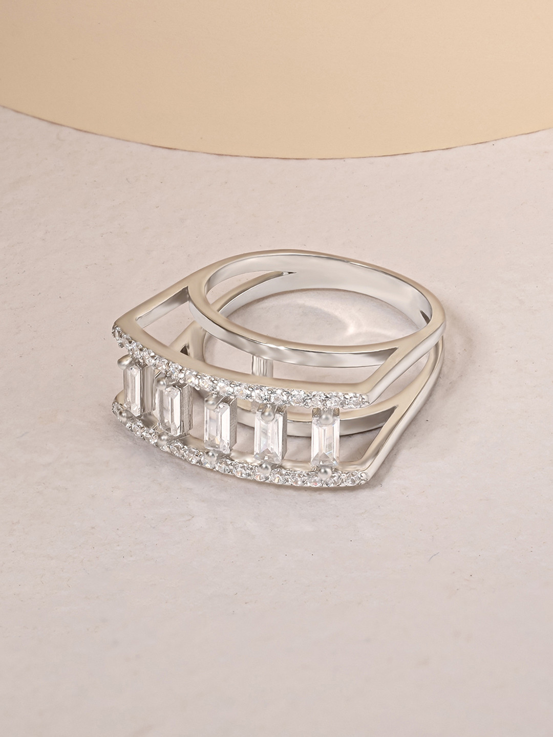 TOUCH925 Vertical Stones -Studded Finger Ring