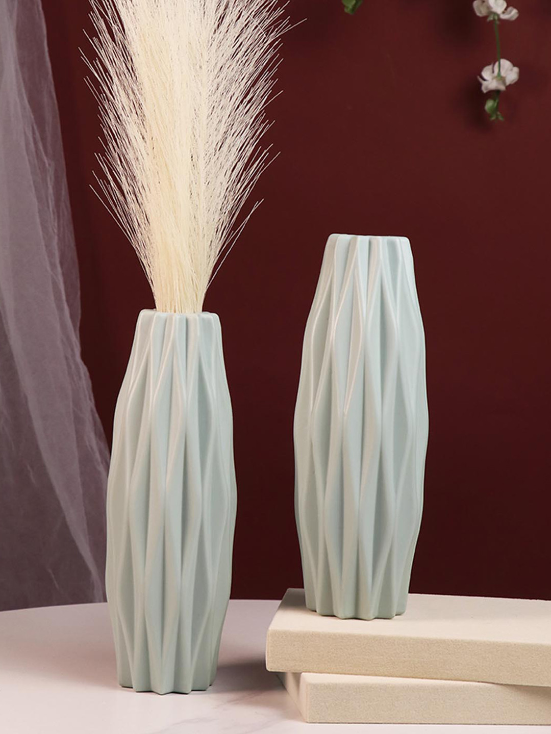 Art Street 2-Pcs Grey Textured Twisted Geometric Flower Vases