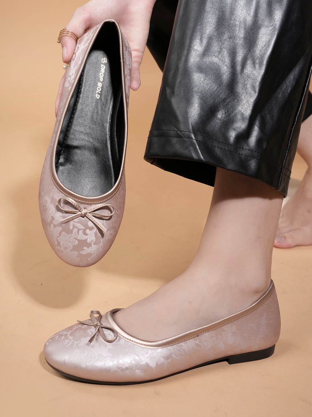 DROP BOLD Women Textured Ballerina With Bows