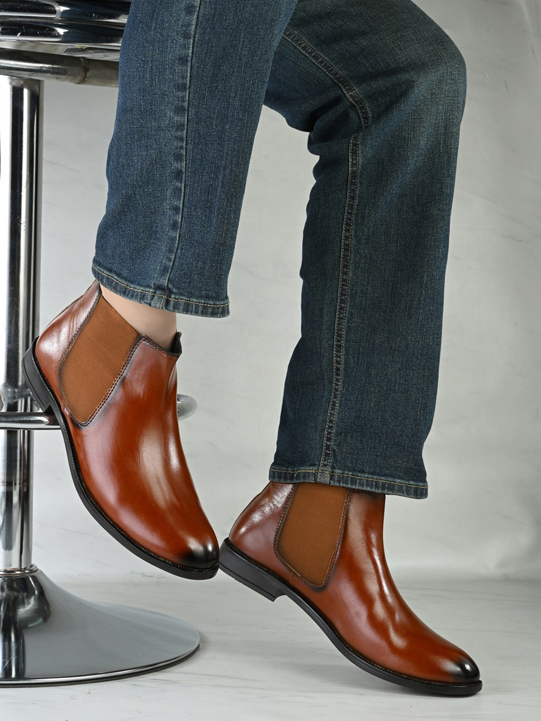 ASTEROID Men Block-Heeled Chelsea Boots
