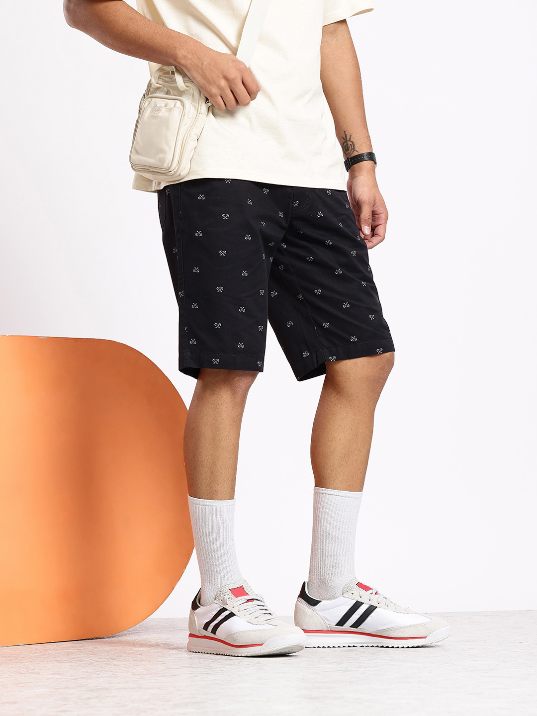 Aeropostale Men Conversational Printed Pure Cotton Chino Shorts
