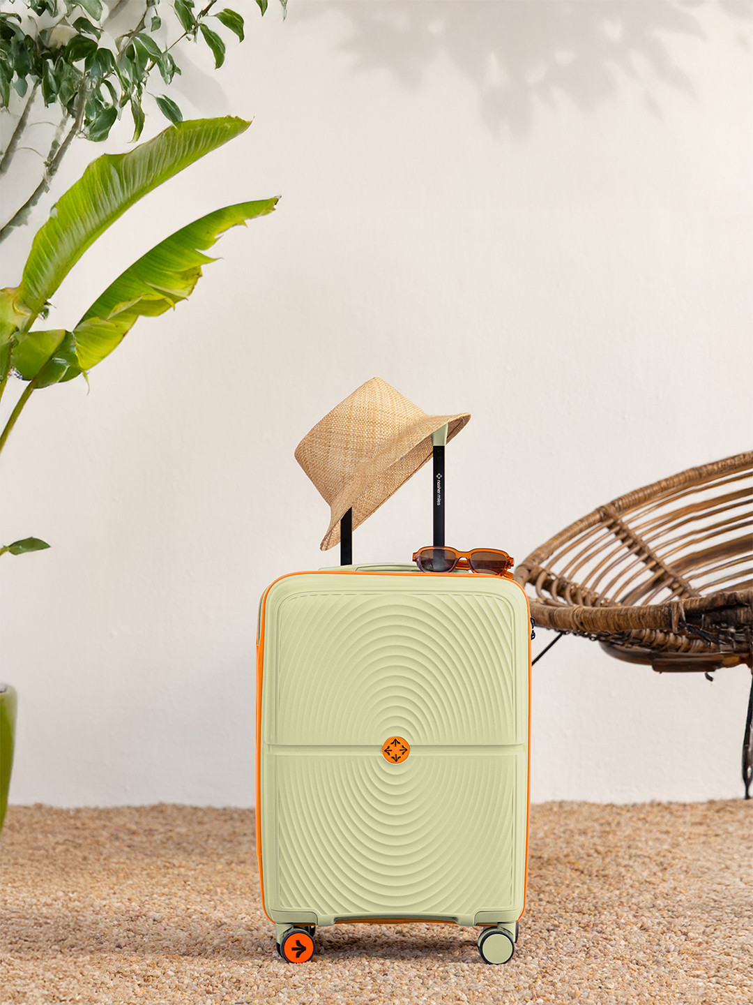 Nasher Miles Bali Textured Hard-Sided Cabin Trolley Bag