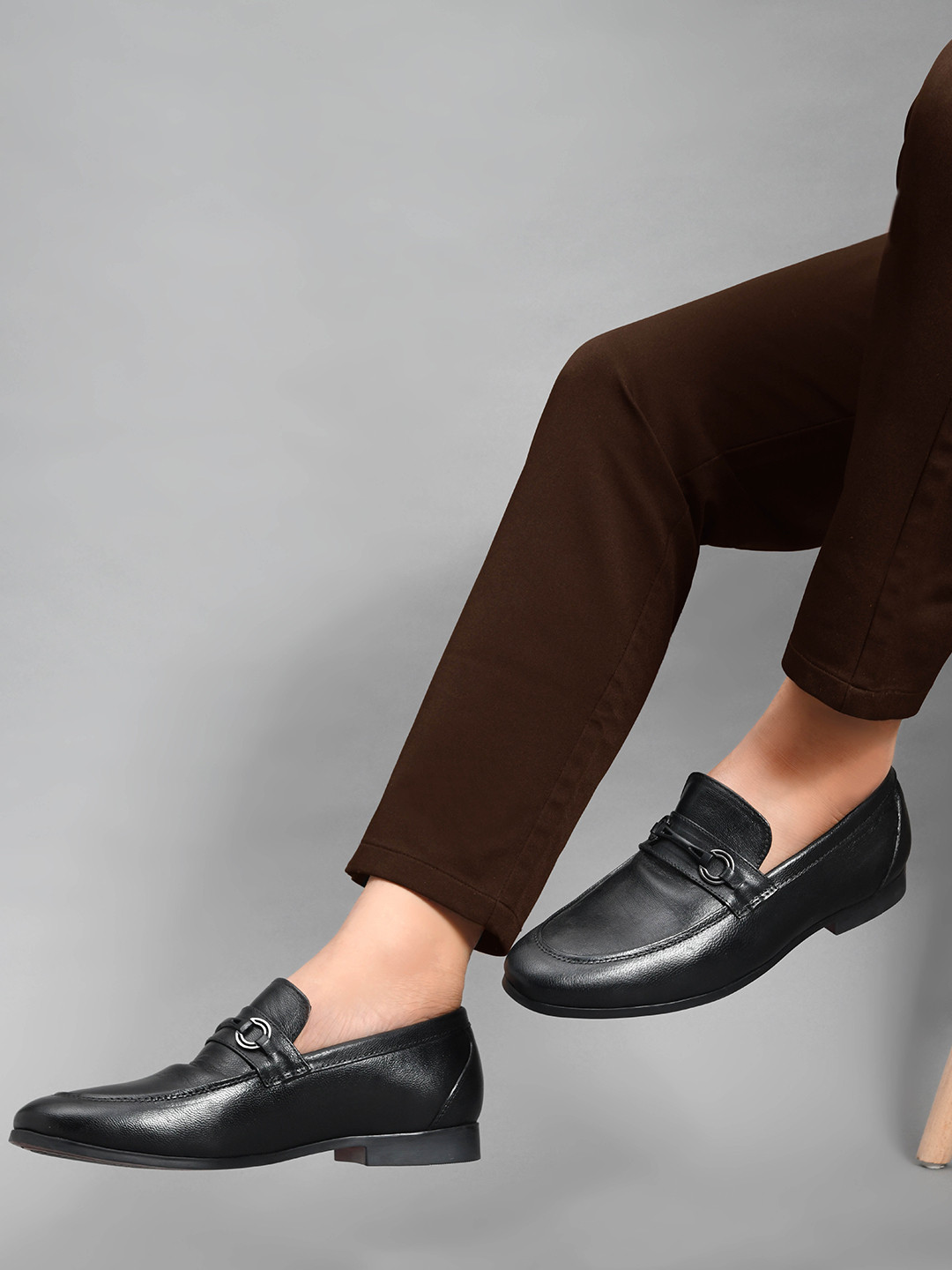 WAVE WALKER Men Tinny Textured Leather Horsebit Loafers