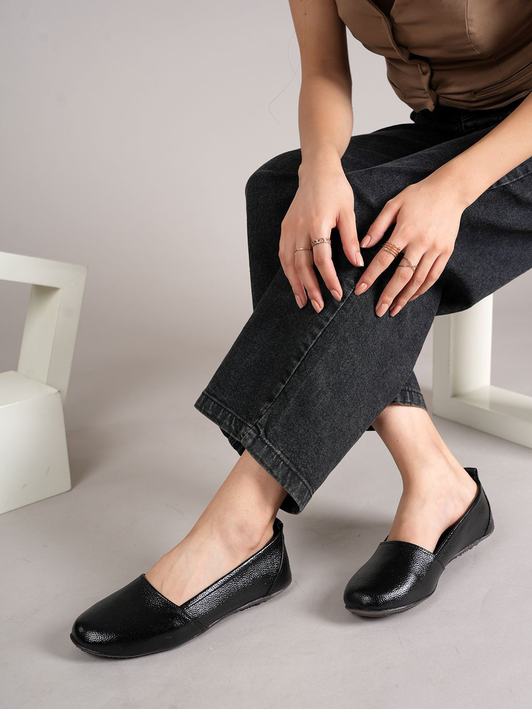 Bella Rosa Women Round Toe Ballerinas