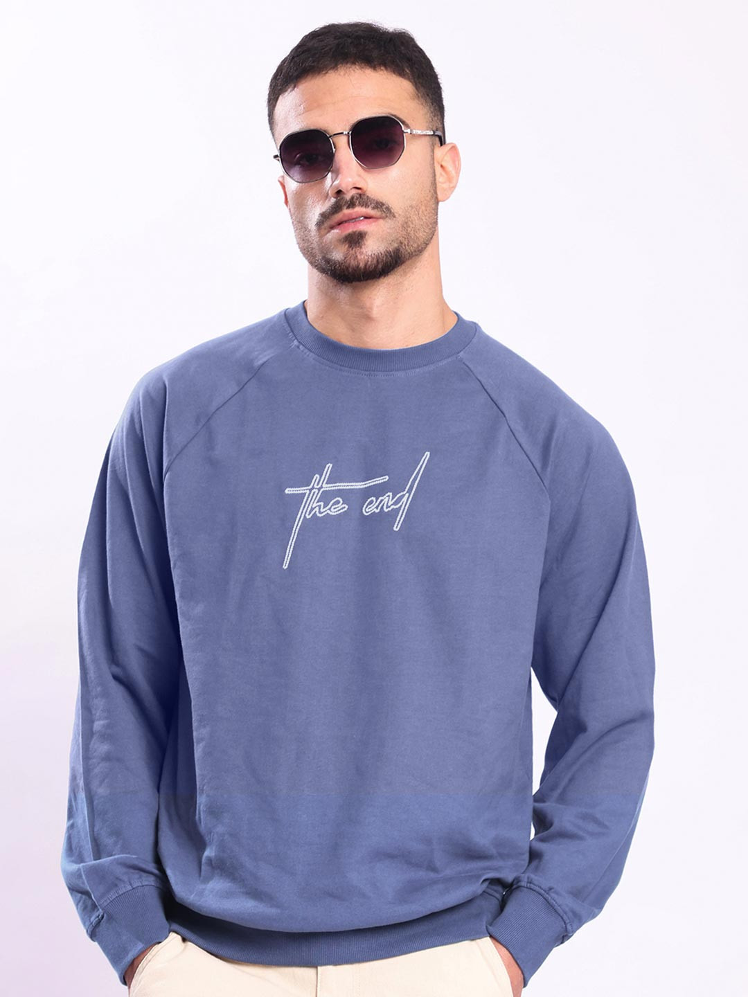 Bene Kleed Men Blue Embroided Relax Fit Raglan Lightweight Sweatshirt