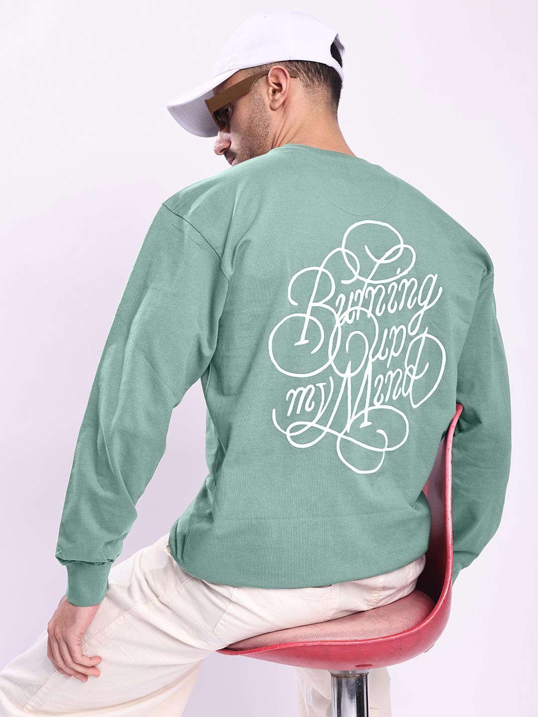Bene Kleed Men Green Relax Fit Embroided Lightweight Sweatshirt