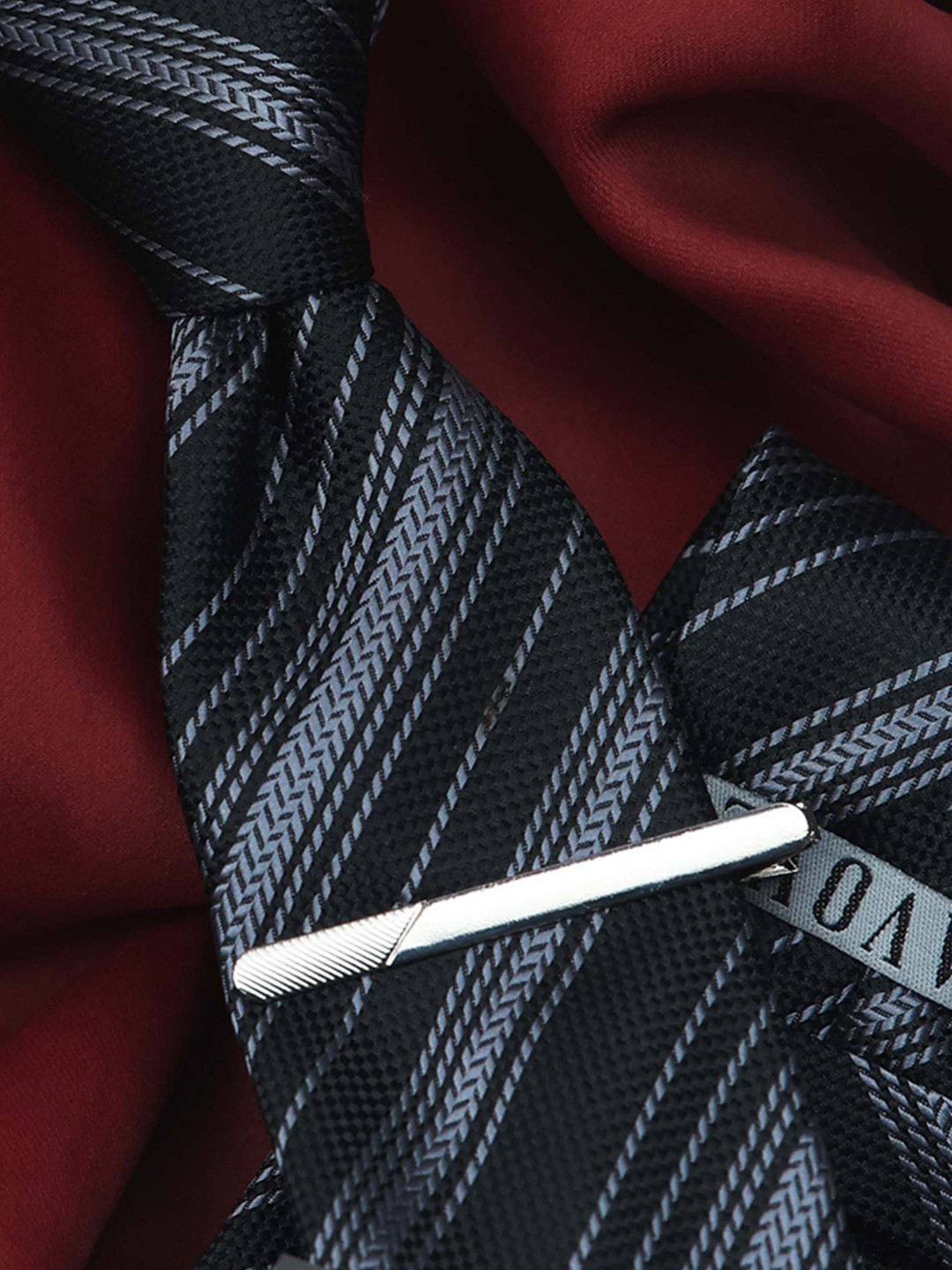 Kavove Men Elegant Silver-Toned Plated Metal Tie Pin Brooch