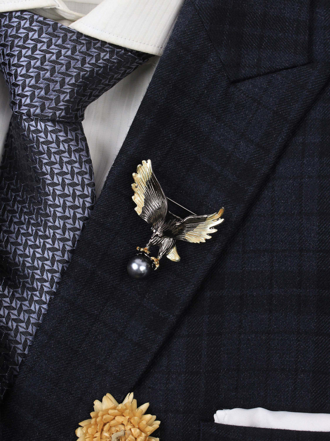 Kavove Men Western Plated Statement Brooch